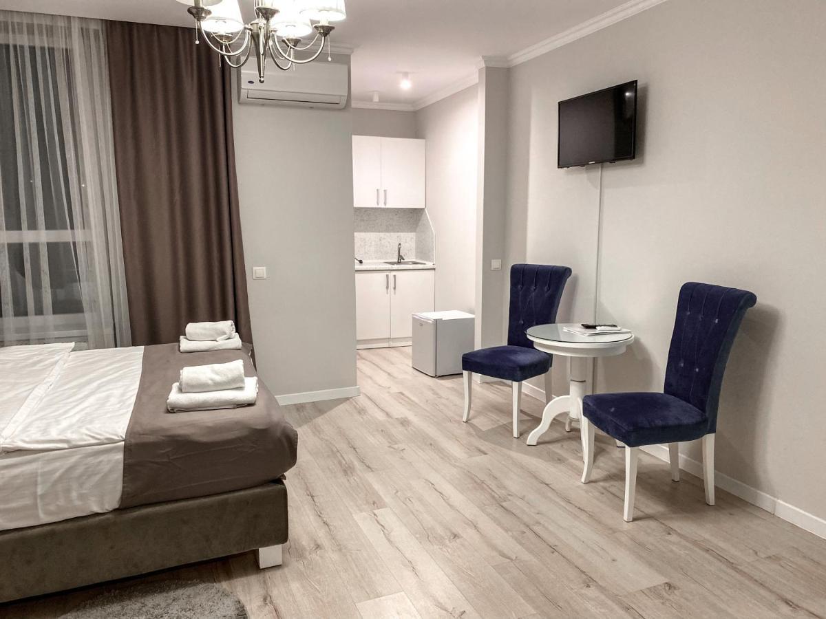 Opera Center Hotel & Apartments Lviv Luaran gambar