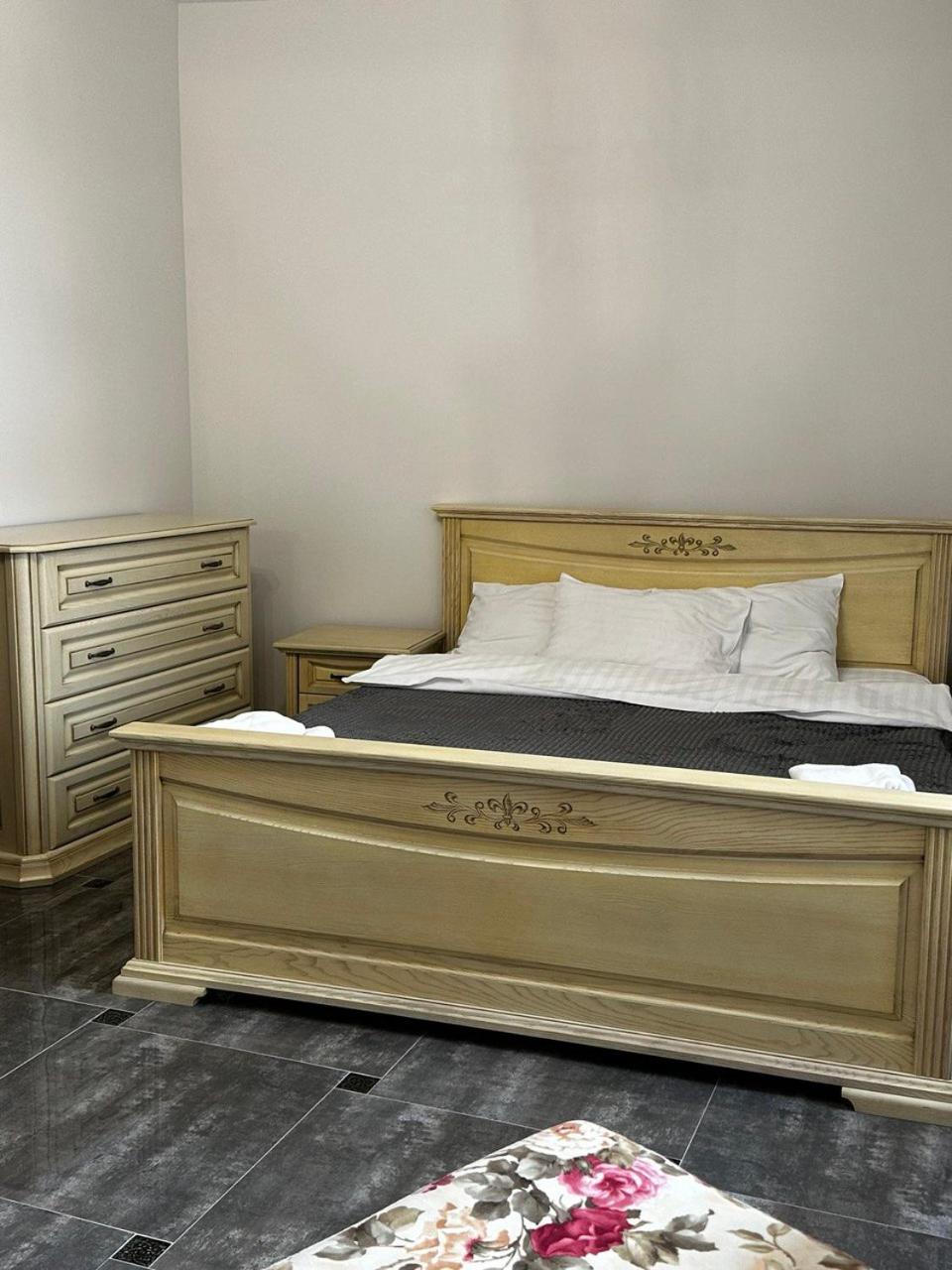 Opera Center Hotel & Apartments Lviv Luaran gambar