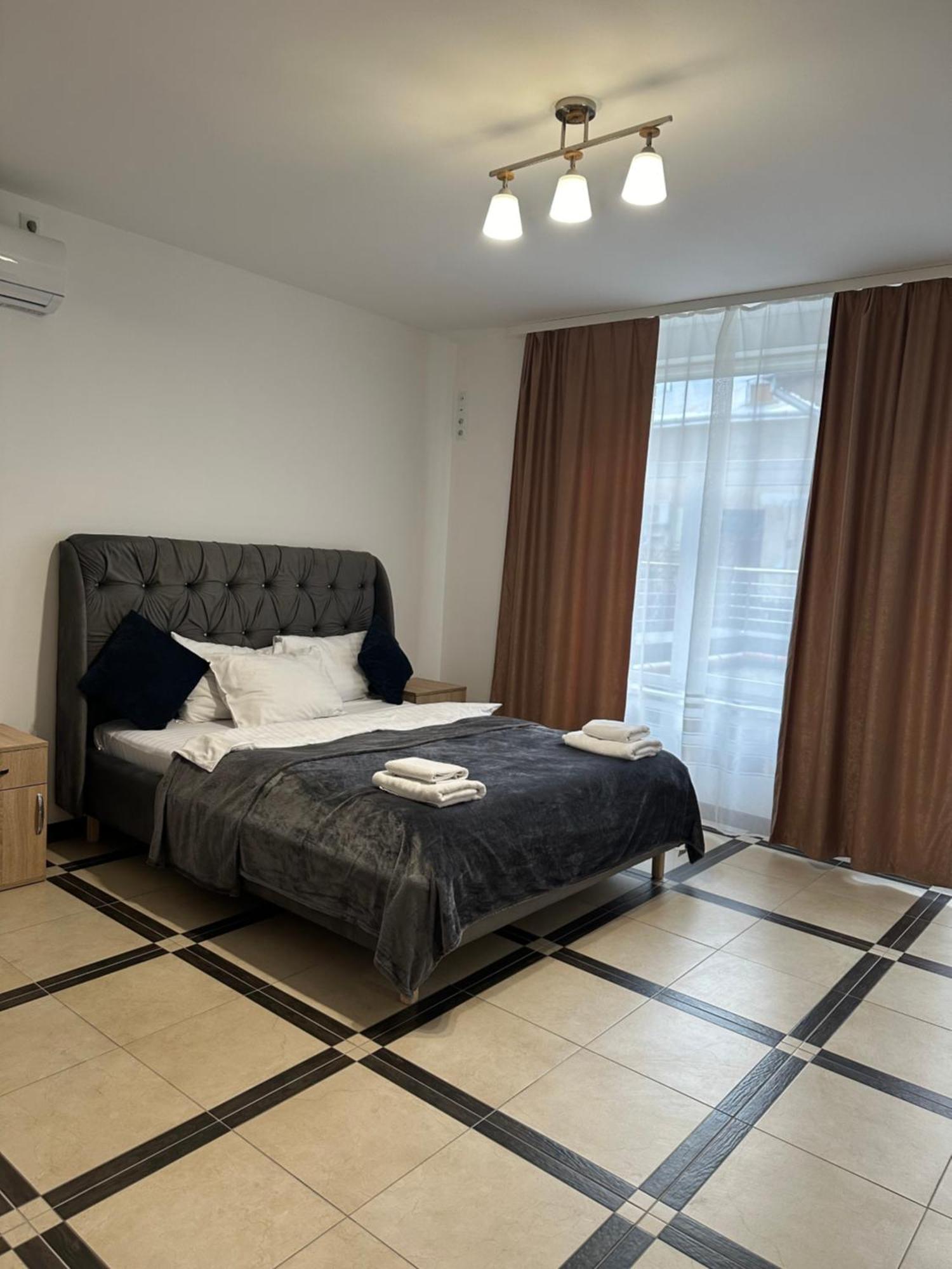 Opera Center Hotel & Apartments Lviv Luaran gambar