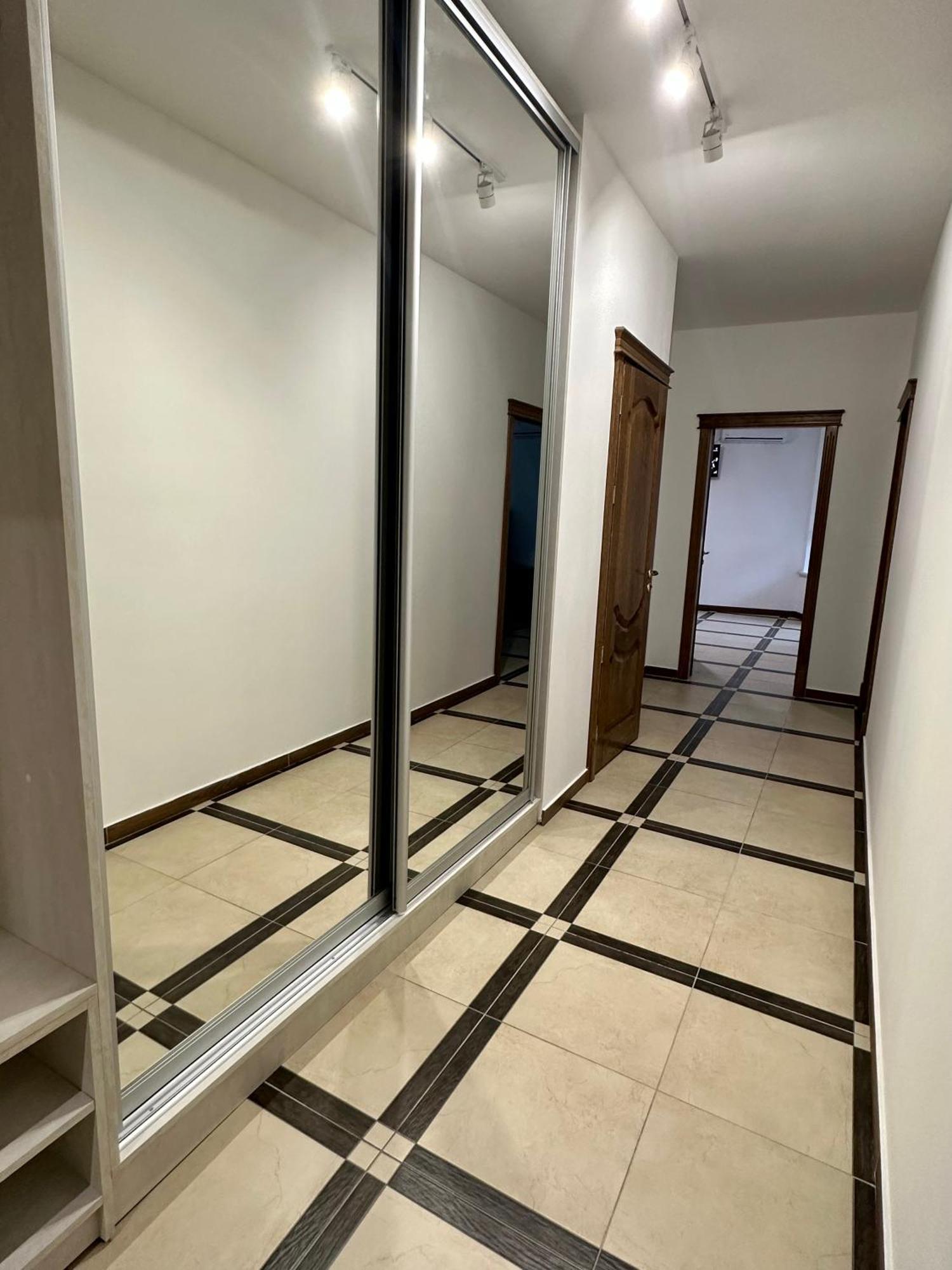 Opera Center Hotel & Apartments Lviv Luaran gambar