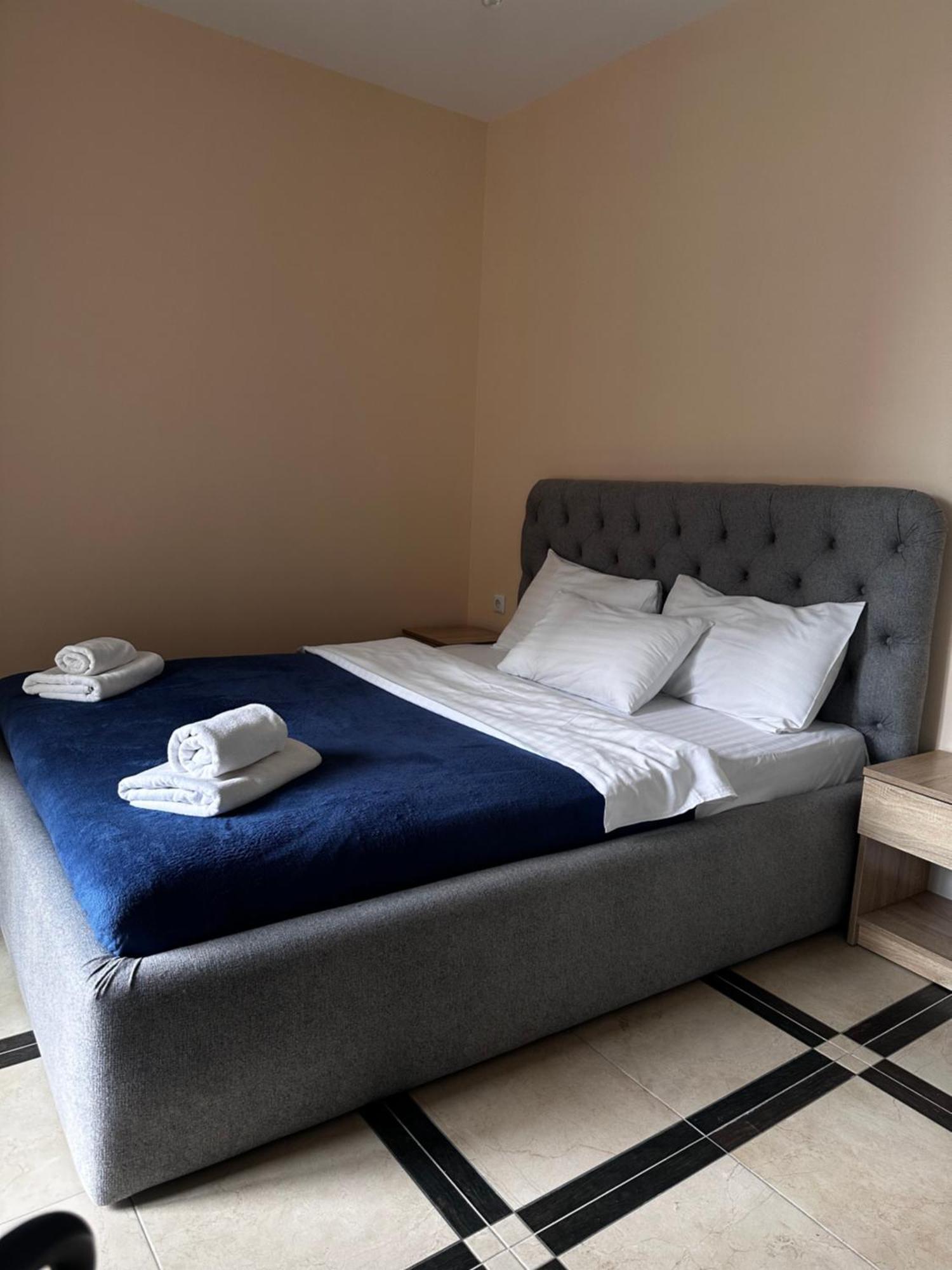 Opera Center Hotel & Apartments Lviv Luaran gambar