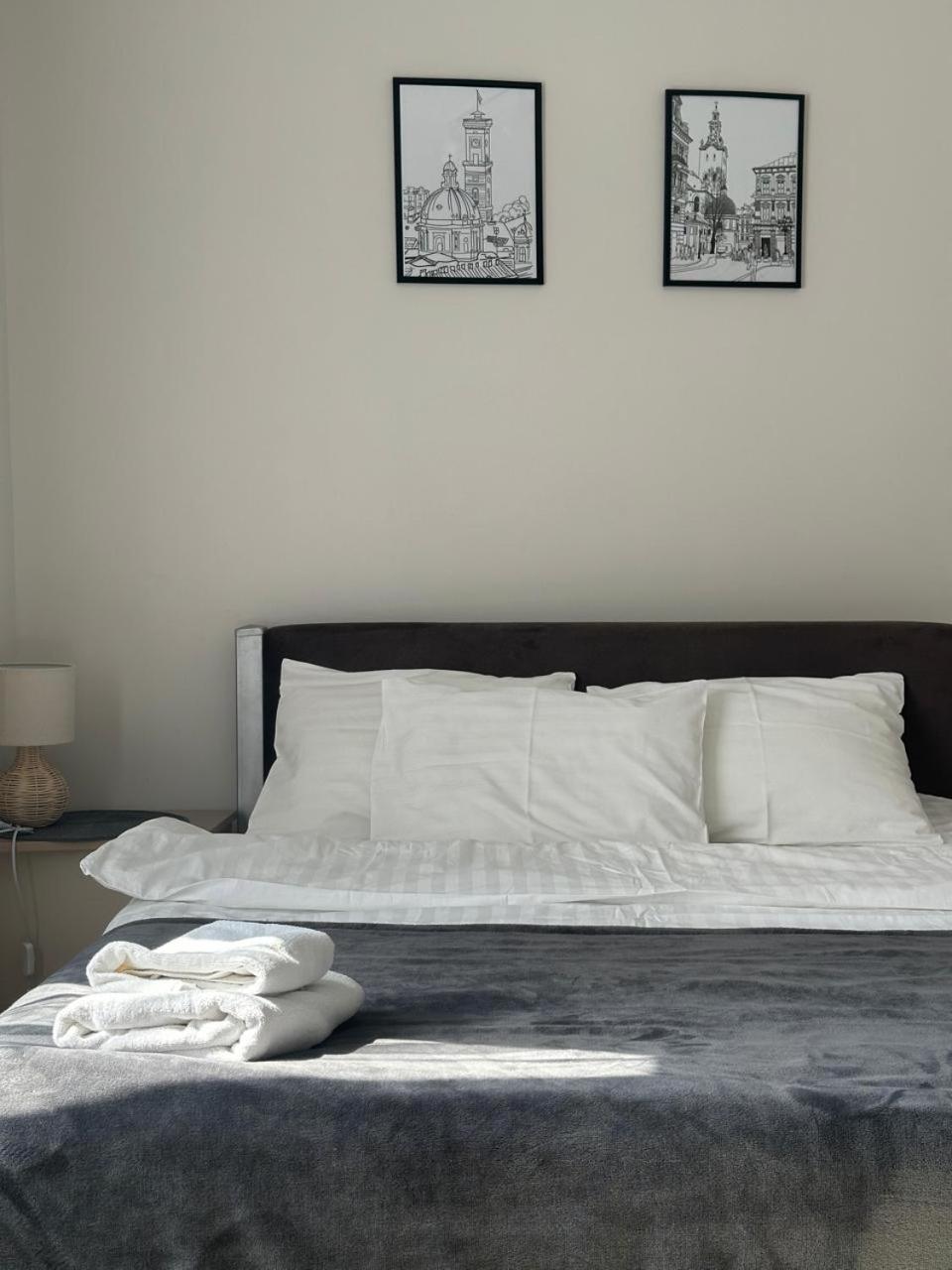 Opera Center Hotel & Apartments Lviv Luaran gambar