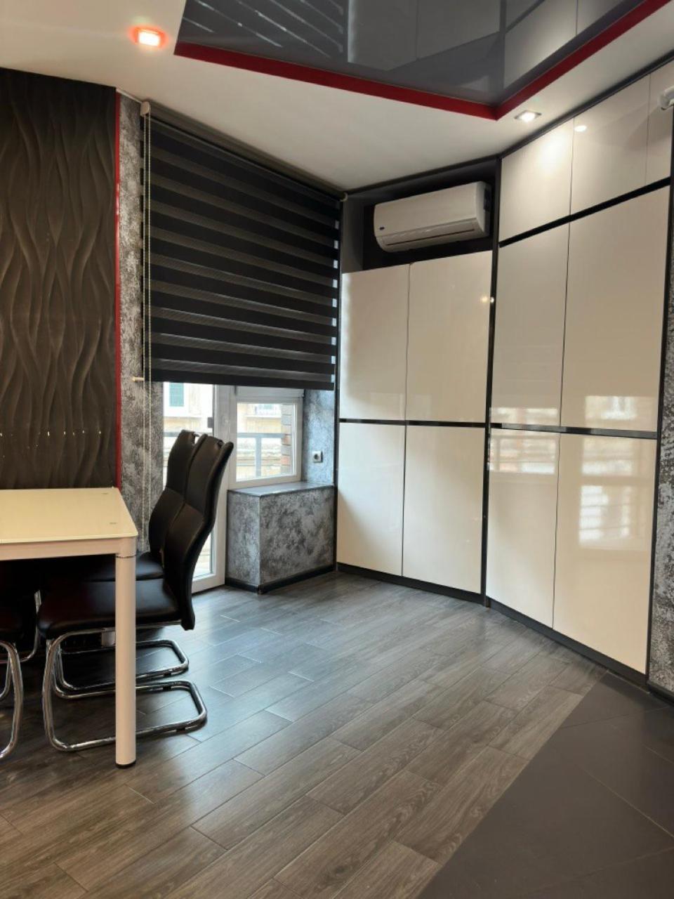 Opera Center Hotel & Apartments Lviv Luaran gambar