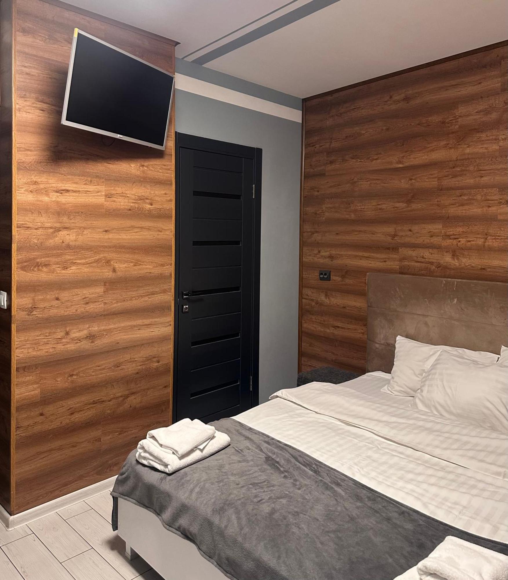 Opera Center Hotel & Apartments Lviv Luaran gambar