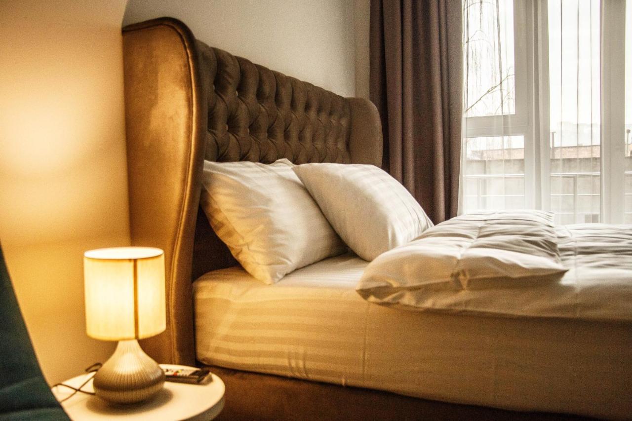 Opera Center Hotel & Apartments Lviv Luaran gambar