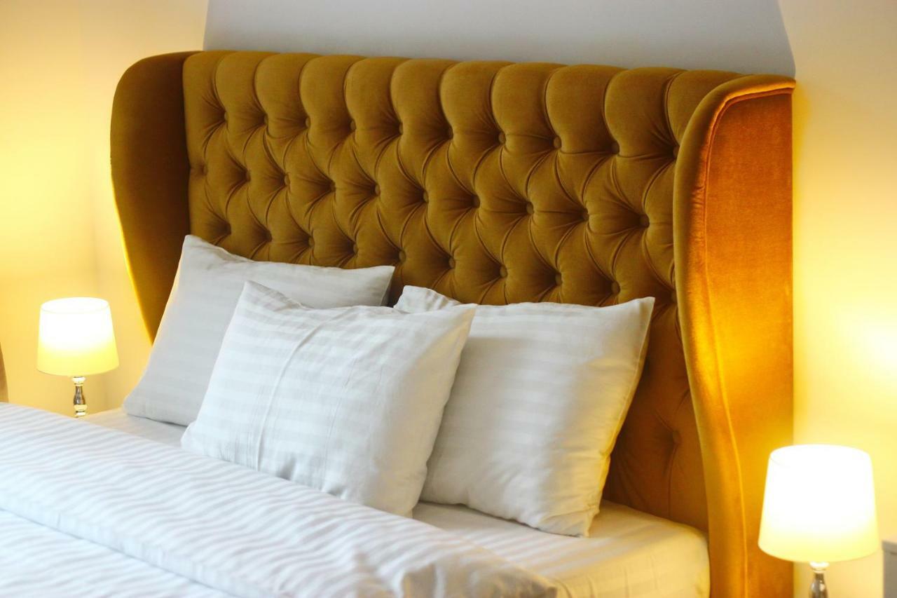 Opera Center Hotel & Apartments Lviv Luaran gambar