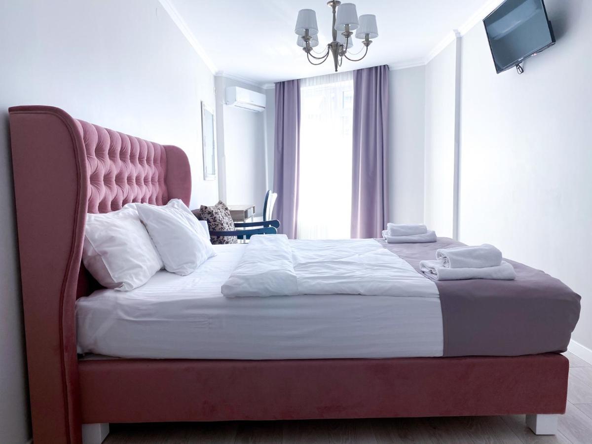 Opera Center Hotel & Apartments Lviv Luaran gambar